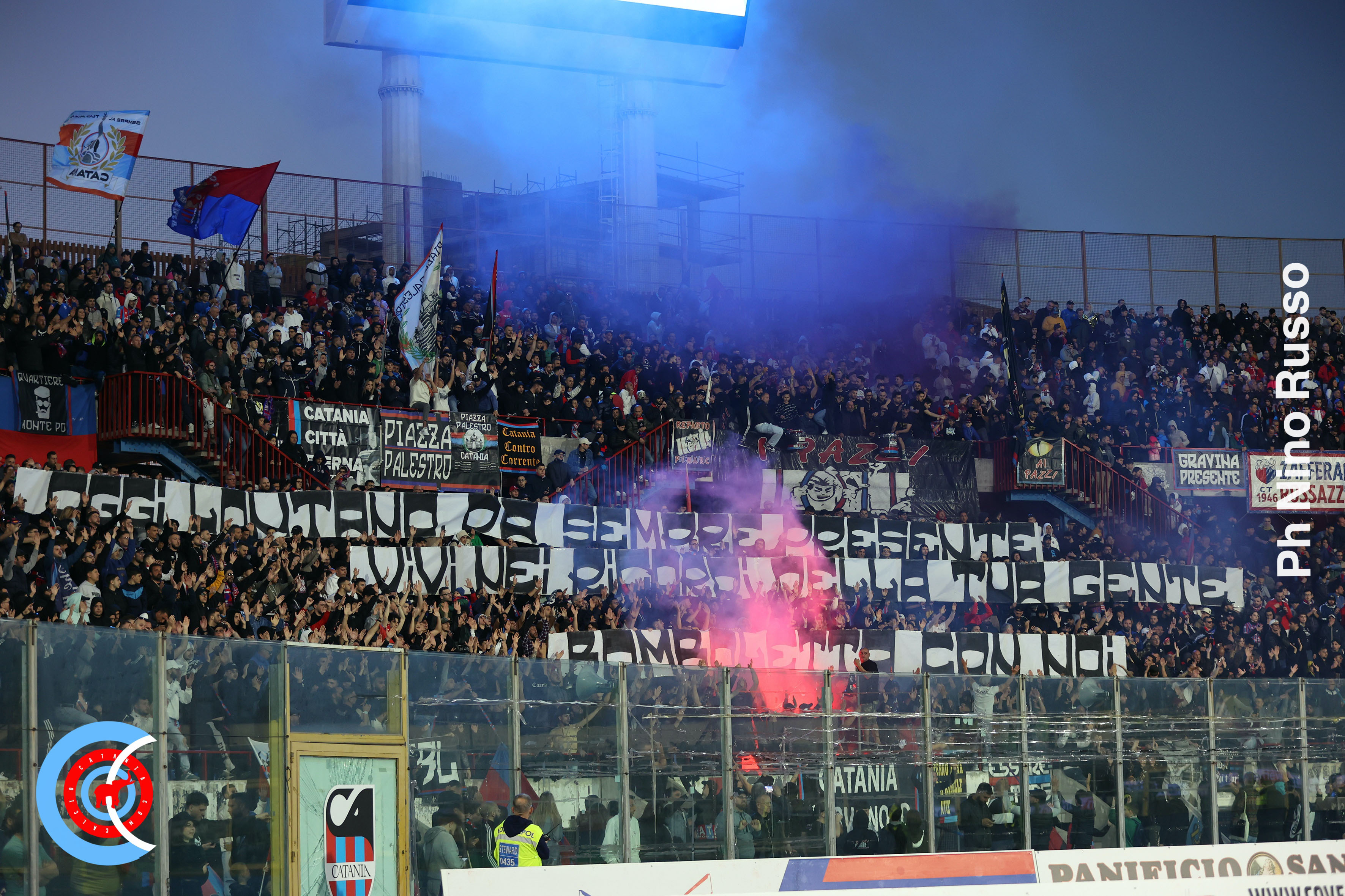 Catania-Benevento 1-0 (i tifosi)