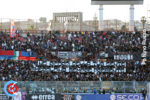 Catania-Benevento 1-0 (i tifosi) · Catania - Benevento