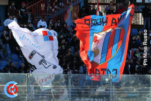 Catania-Benevento 1-0 (i tifosi) · Catania - Benevento