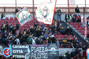 Catania-Benevento 1-0 (i tifosi) · Catania - Benevento