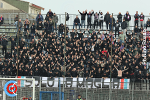 Latina-Catania 1-4 (i tifosi) · Latina - Catania
