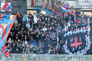Catania-Benevento 1-0 (i tifosi) · Catania - Benevento