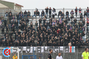 Latina-Catania 1-4 (i tifosi) · Latina - Catania