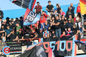 Catania-Benevento 1-0 (i tifosi) · Catania - Benevento
