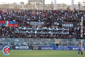 Catania-Benevento 1-0 (i tifosi) · Catania - Benevento