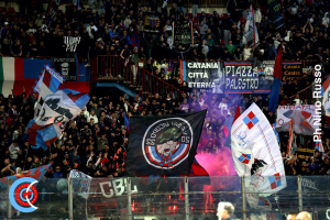 Catania-Benevento 1-0 (i tifosi) · Catania - Benevento