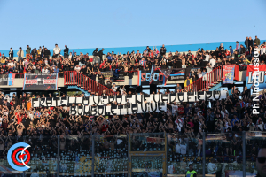 Catania-Benevento 1-0 (i tifosi) · Catania - Benevento