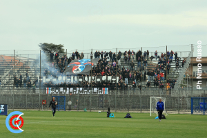 Latina-Catania 1-4 (i tifosi) · Latina - Catania