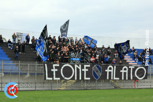 Latina-Catania 1-4 (i tifosi) · Latina - Catania