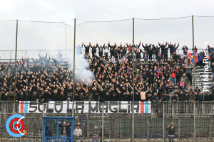 Latina-Catania 1-4 (i tifosi) · Latina - Catania