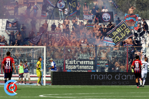 Casertana-Catania 0-4 (i tifosi) · Casertana - Catania