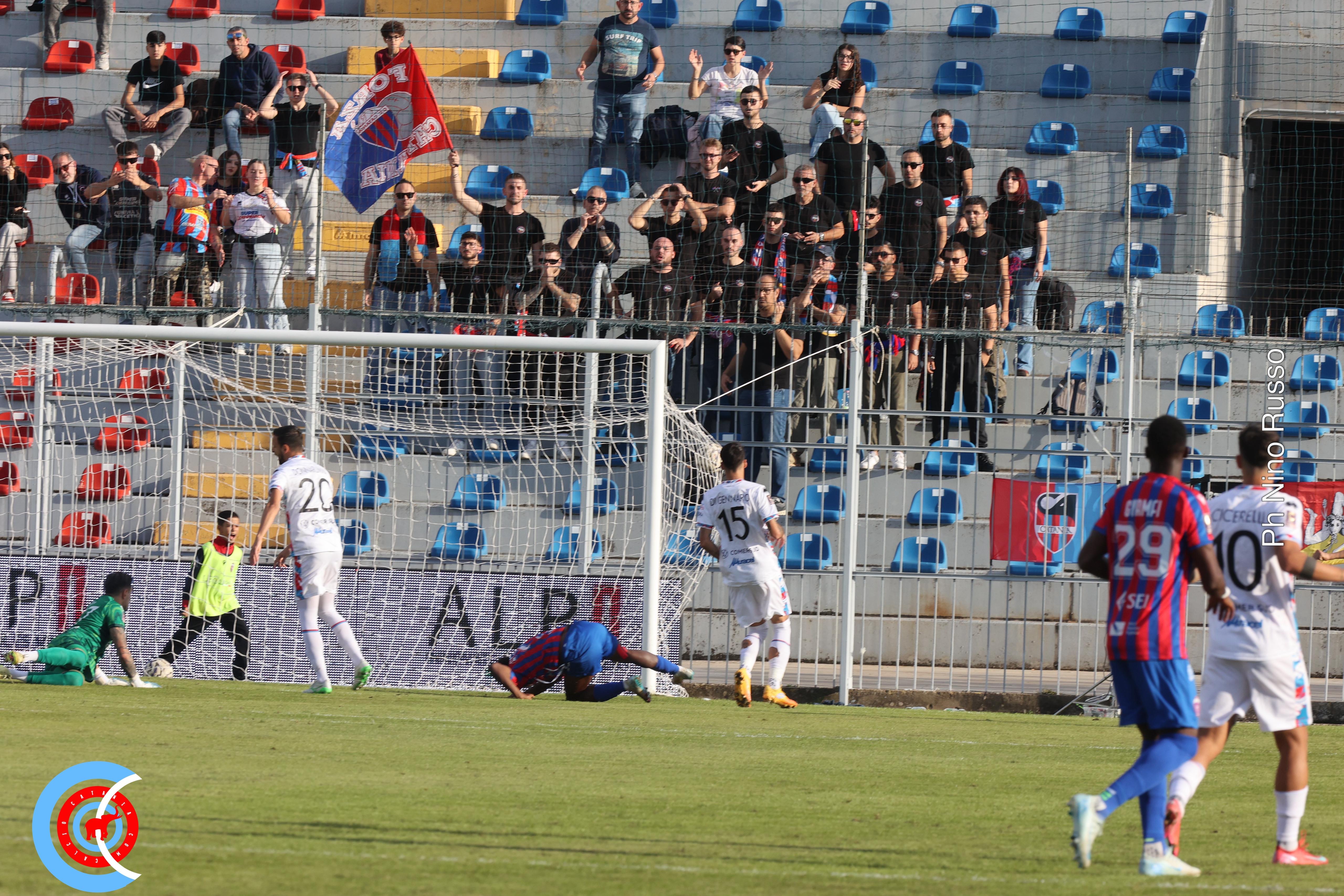 Casarano-Catania 1-0: etnei puniti dall’arbitro