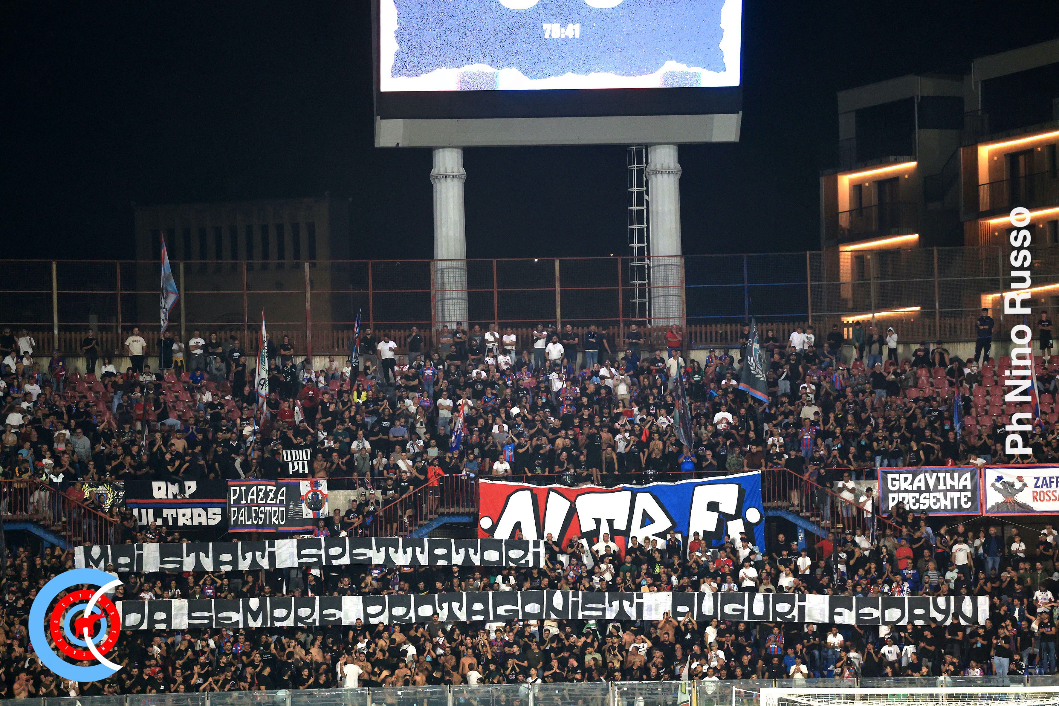 Catania-Barletta 0-0 I tifosi)