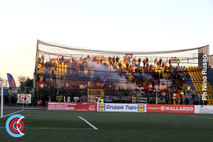 Giugliano-Catania 0-1 (i tifosi)