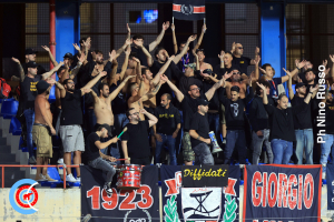 Catania-Crotone 2-1 (i tifosi)