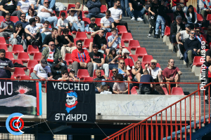 Catania-AZ Picerno 1-2 (i tifosi)