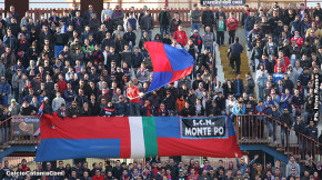 Catania-Bologna 2-2, i tifosi · Catania - Bologna