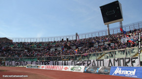 Catania-Trapani 4-1, i tifosi · Catania - Trapani
