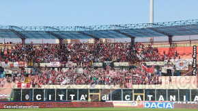 Catania-Trapani 4-1, i tifosi · Catania - Trapani