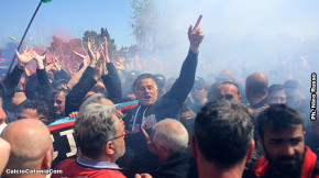 Saluto dei tifosi al Catania