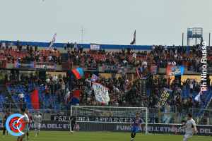 Catania-Crotone 0-0 (i tifosi)