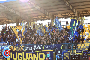 Giugliano-Catania 0-3 (i tifosi)