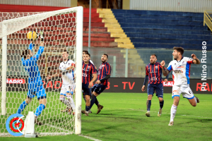 Taranto-Catania 1-5