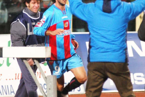 Catania-Crotone 3-2