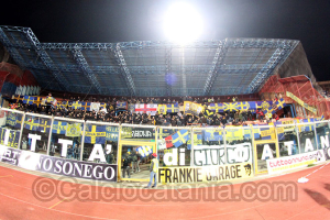 Catania-Verona 0-0, i tifosi · Catania - Verona